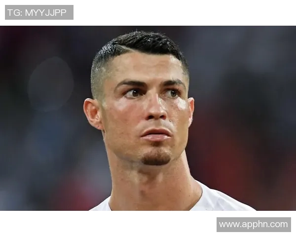 眼神犀利的足球明星如何用目光传递激情与决心